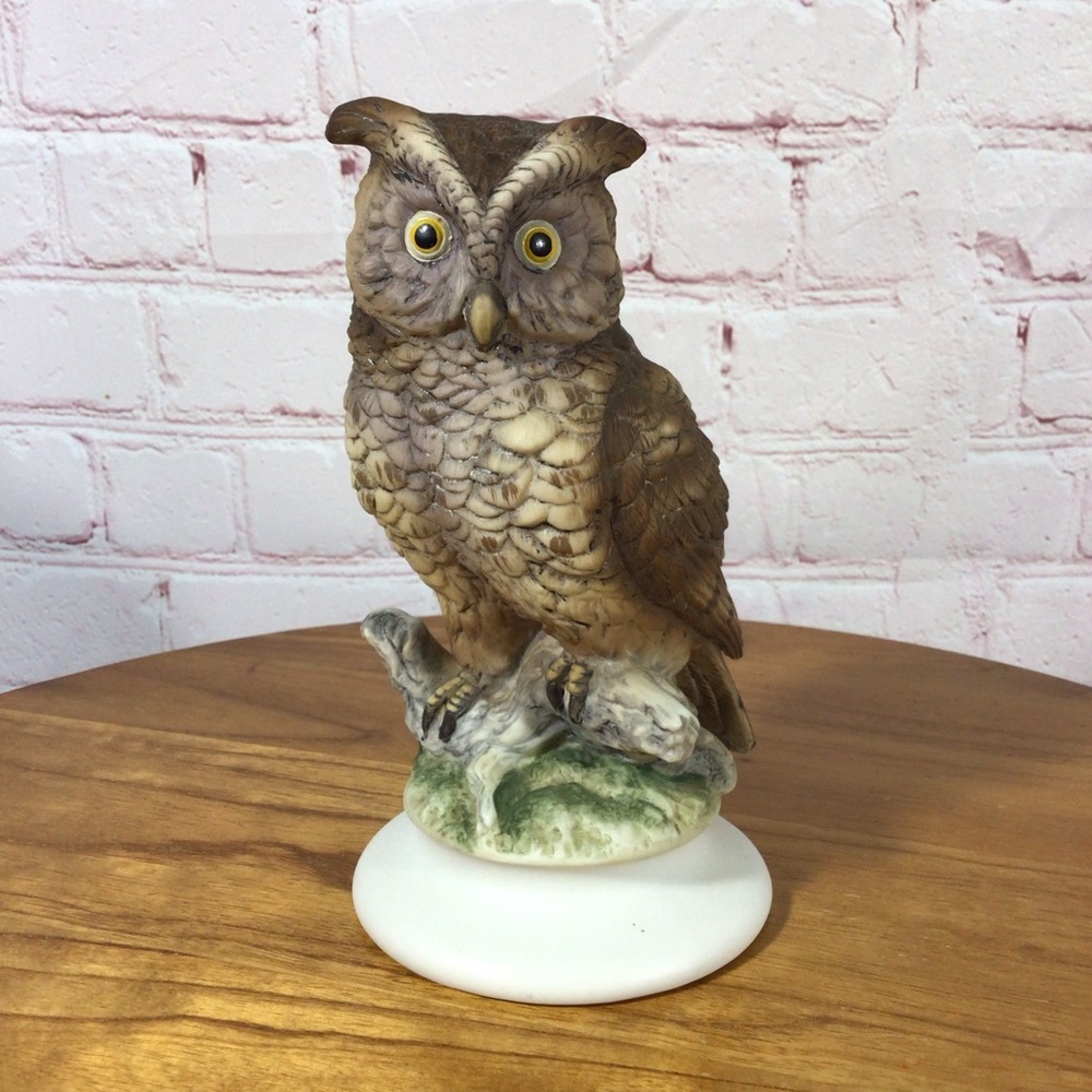 Vintage Lefton Hand Painted Owl KW866 Porcelain Figurine